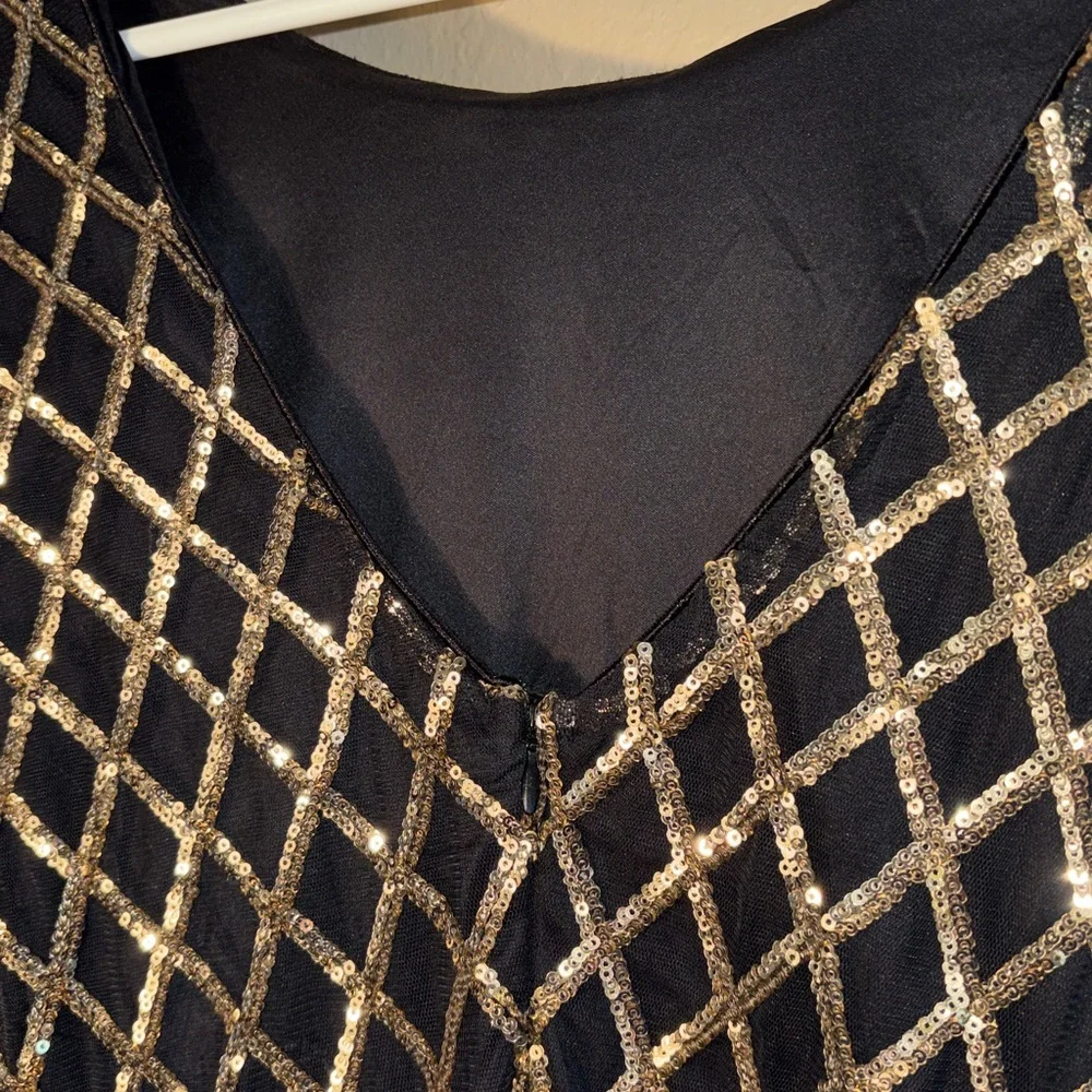 NWOT Forever 21 Long Sleeve Black Gold Diamond Pattern Sequence Mini Body - Picture 6 of 9